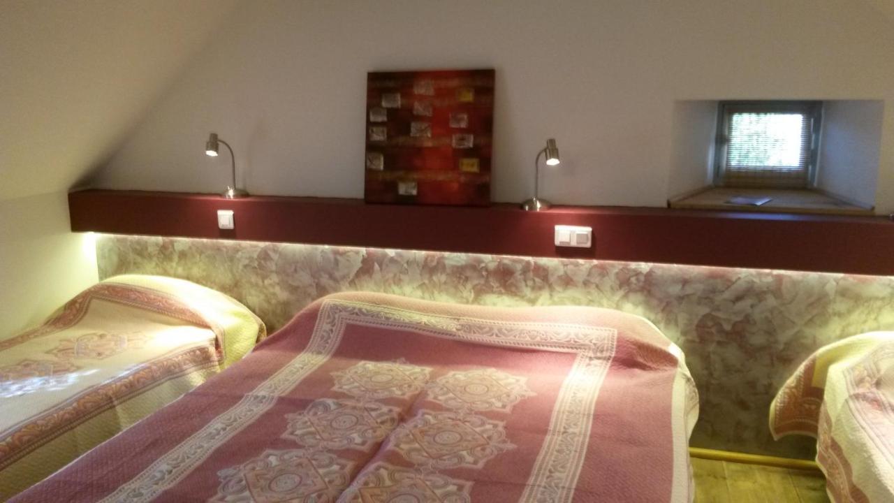 Hotel Armony Laissac Экстерьер фото