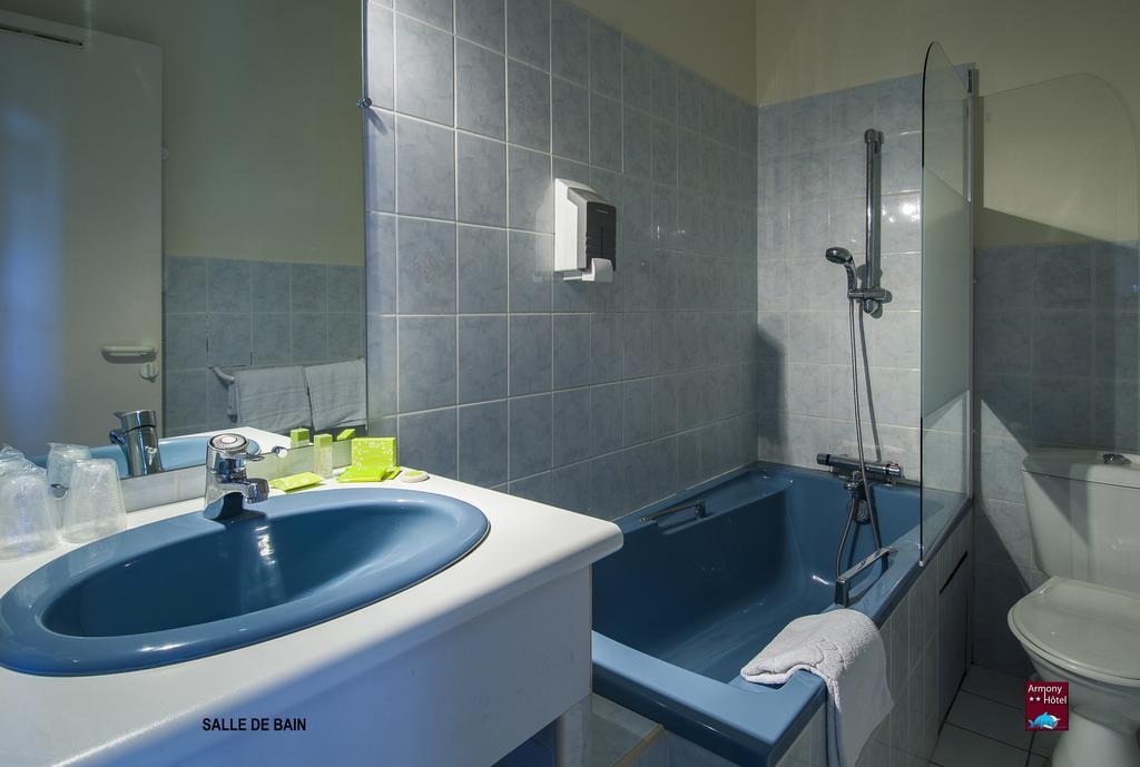 Hotel Armony Laissac Экстерьер фото