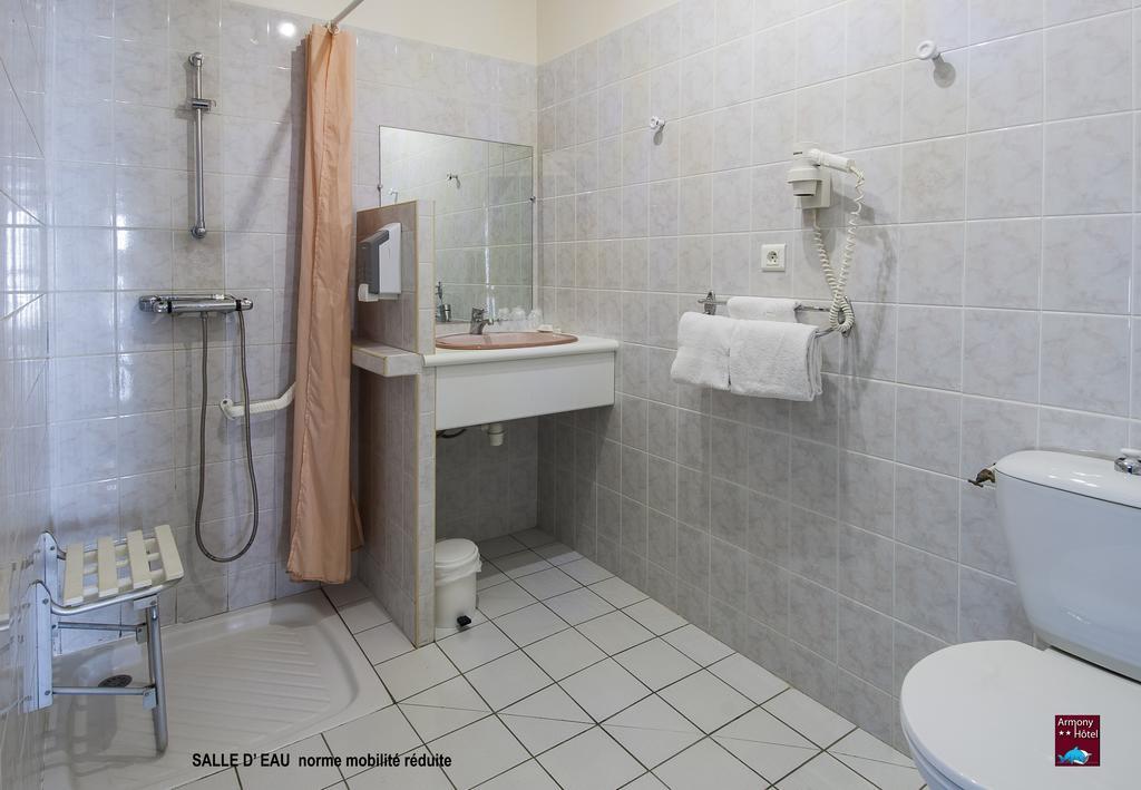 Hotel Armony Laissac Экстерьер фото