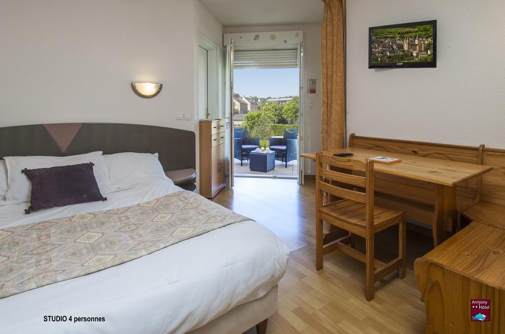 Hotel Armony Laissac Экстерьер фото